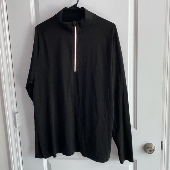 Men’s Black Quarter Zip - Picture 2 of 4